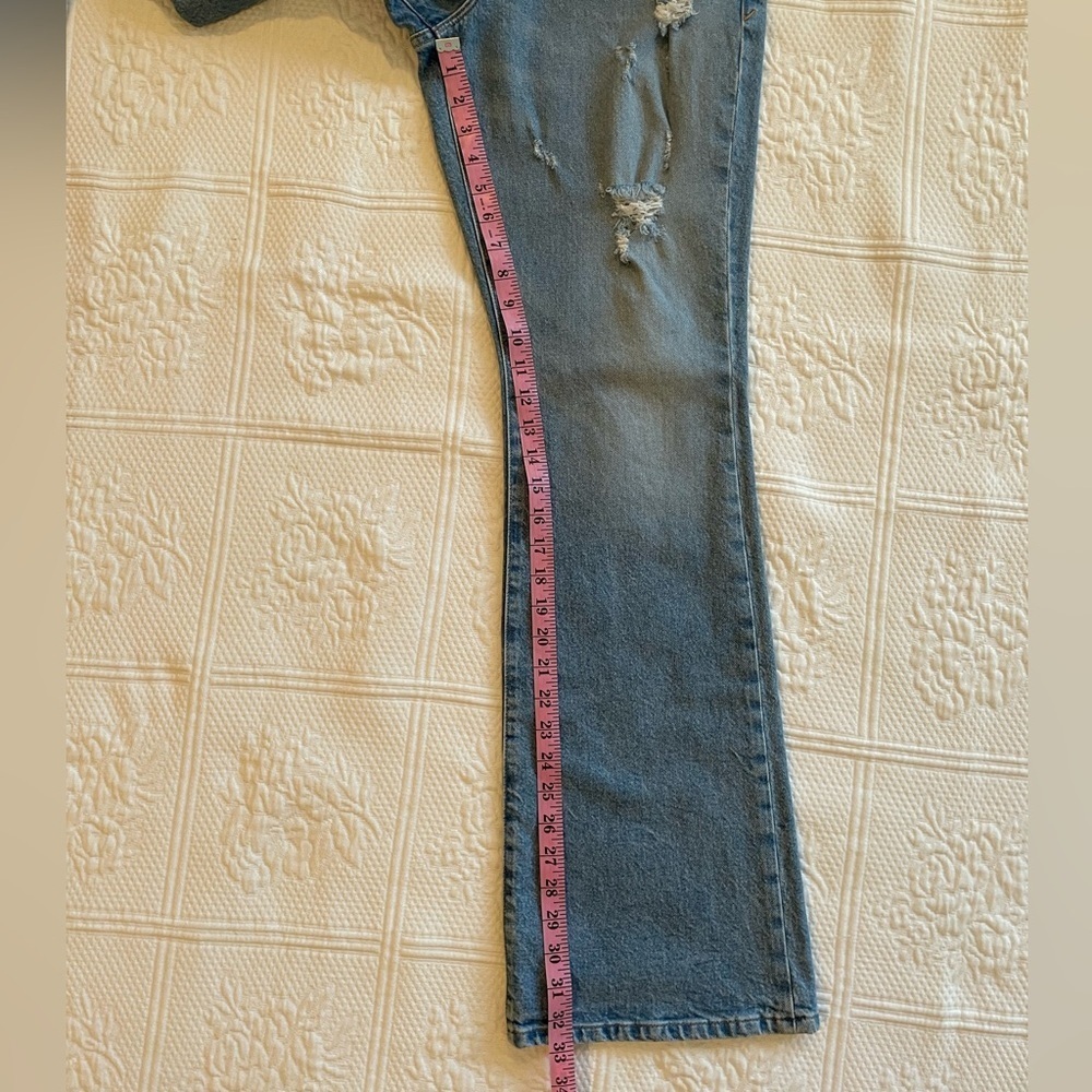Good American High Rise Good Classic Bootcut Jeans 8/29
Indigo046 GC062T - Picture 10 of 15